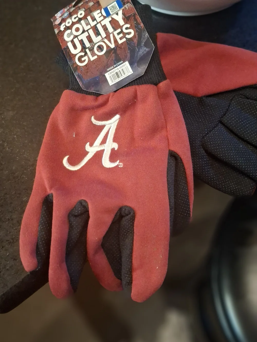 Alabama Crimson 'A' Plastic Bowl & Utility Gloves Set - Red & White